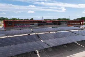 Intermarché Dole ombrières photovoltaïque Developp'Sun